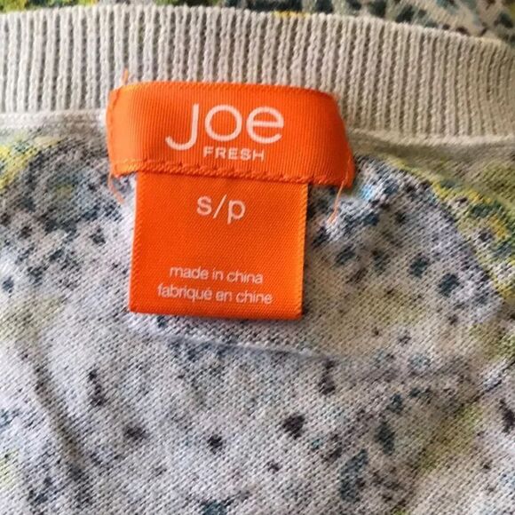 joe fresh shades of blue/lime lightweight sweater - Picture 5 of 5